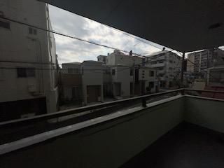 y]z@