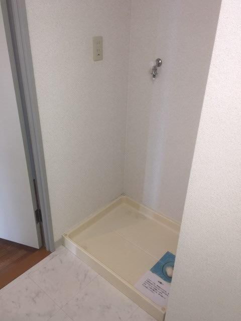 y̑ݔz@