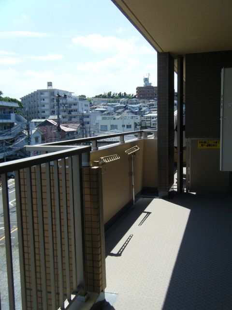 yoRj[z@