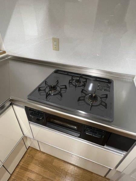 �y���̑��ݔ��z�@