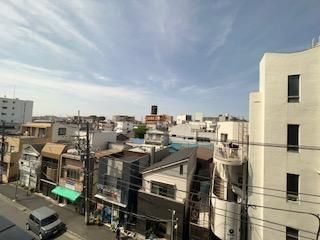 y]z@