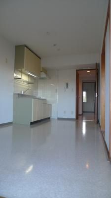 �y���ԁE���r���O�z�@