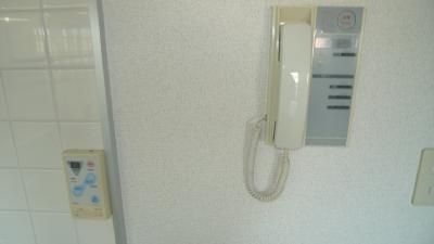 �y���̑��ݔ��z�@