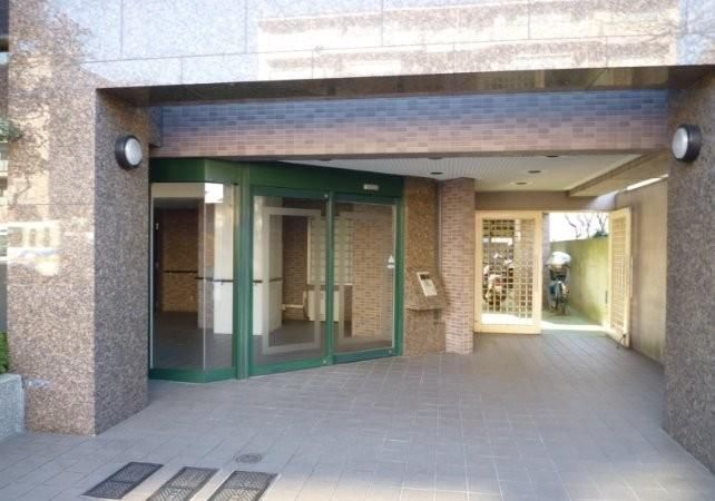 �y�G���g�����X�z�@