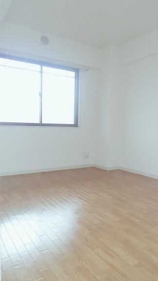 �y�Q���z�@