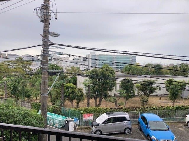 y]z@