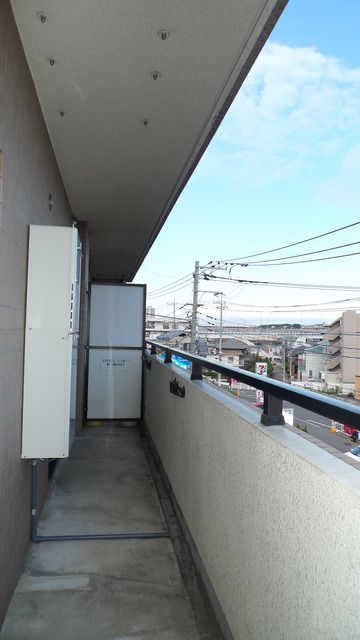 yoRj[z@