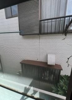 y]z@