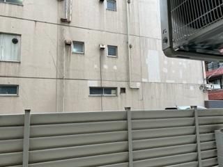 y]z@