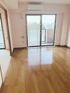 �y���ԁE���r���O�z�@