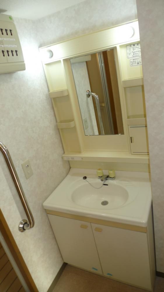 �y���ʏ��z�@