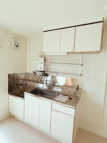 �y�L�b�`���z�@