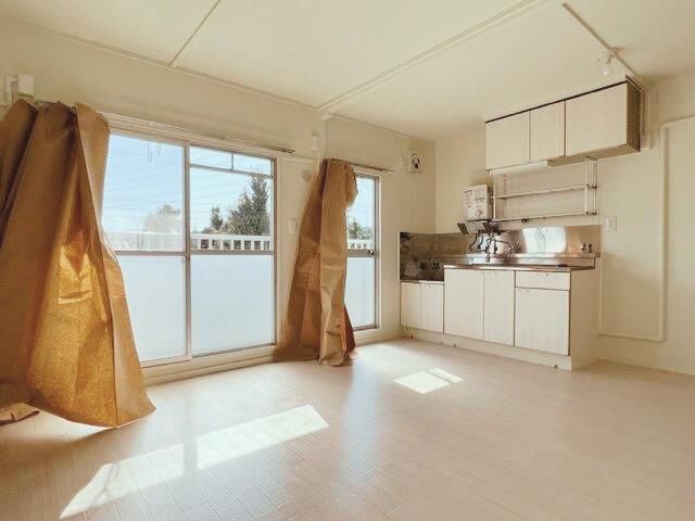 �y���ԁE���r���O�z�@