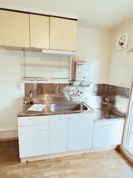 �y�L�b�`���z�@