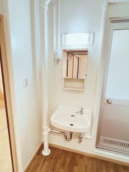 �y���ʏ��z�@