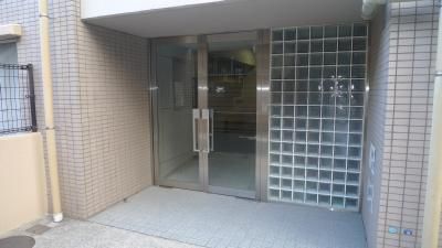 �y�G���g�����X�z�@