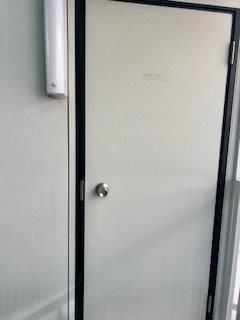 �y�Z�L�����e�B�z�@