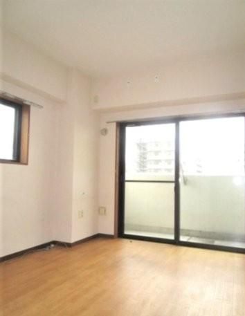 �y���ԁE���r���O�z�@