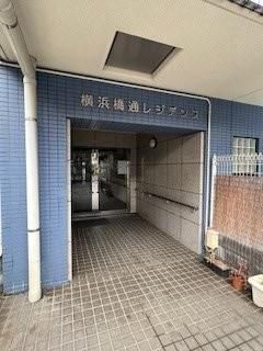 �y�G���g�����X�z�@