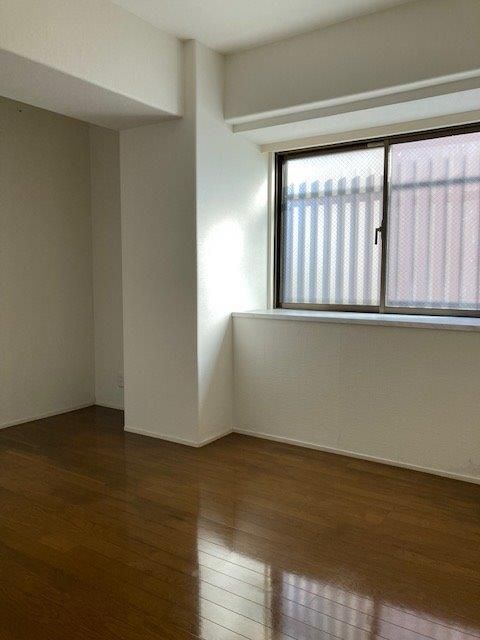 �y�Q���z�@