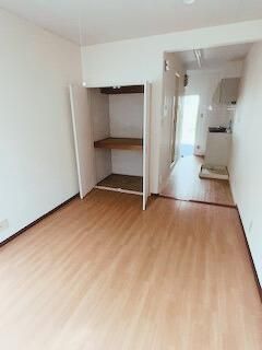 �y�Q���z�@