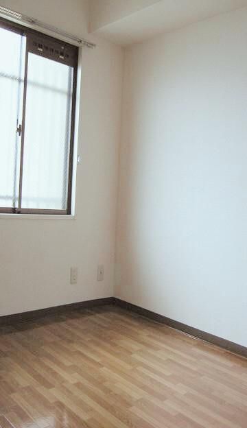 �y�Q���z�@