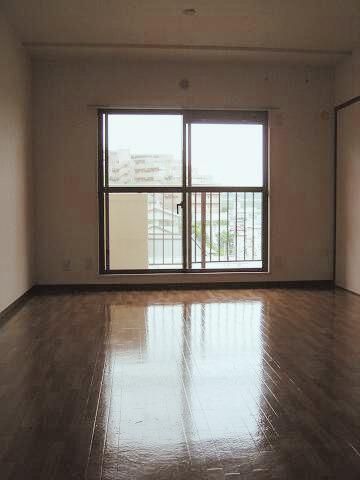 �y���ԁE���r���O�z�@