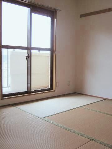 �y�����E���r���O�z�@