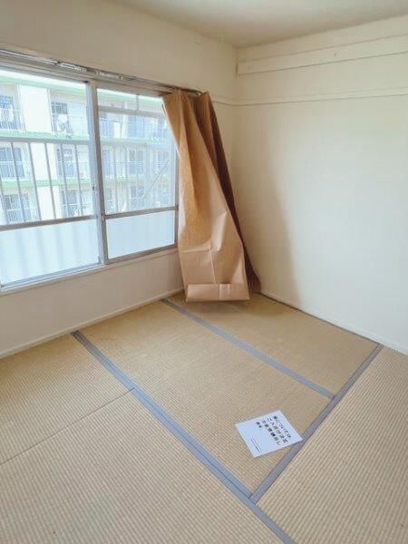 �y�����E���r���O�z�@