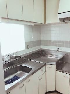 �y�L�b�`���z�@