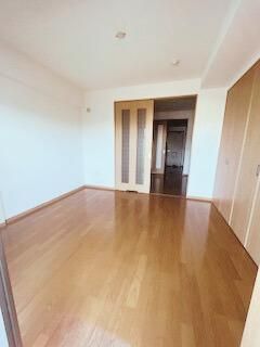 �y�����E���r���O�z�@