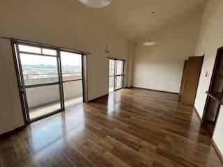 �y���ԁE���r���O�z�@