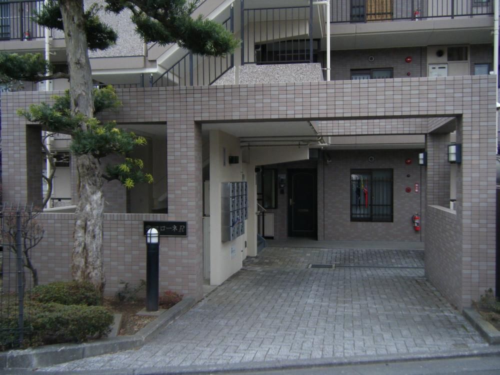 �y�G���g�����X�z�@