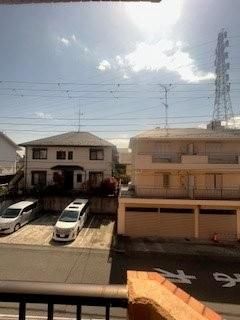 y]z@