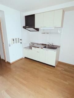 �y�L�b�`���z�@