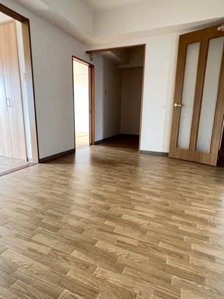 �y�����E���r���O�z�@