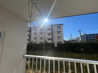 y]z@