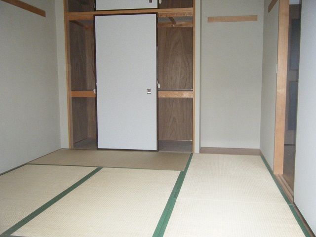 y̑EXy[Xz@