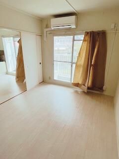 �y���̑��ݔ��z�@