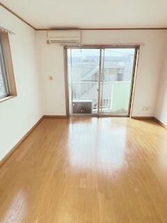 �y���ԁE���r���O�z�@