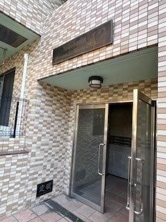 �y�G���g�����X�z�@