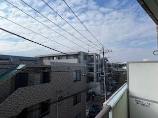 �y���]�z�@