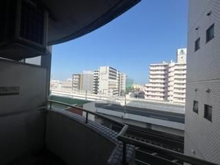 y]z@