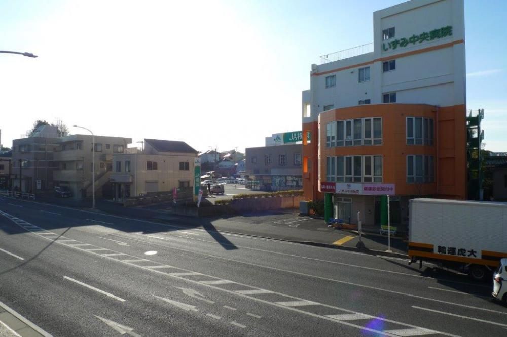 �y���]�z�@