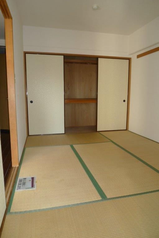 �y�����E���r���O�z�@