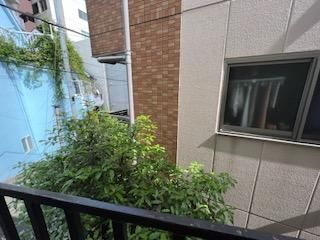 y]z@
