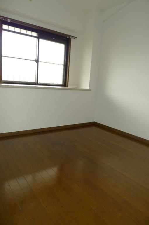 �y�Q���z�@