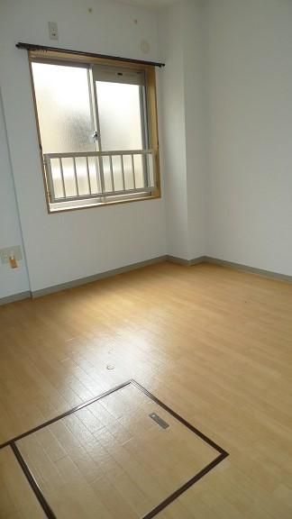 �y�Q���z�@