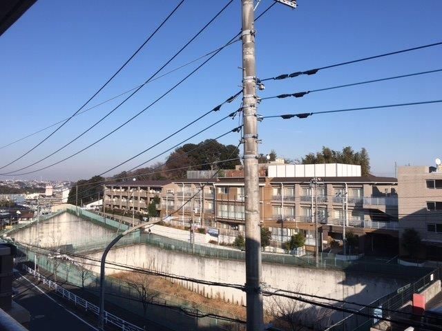 �y���]�z�@