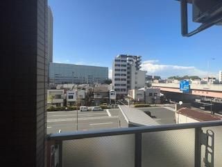 y]z@